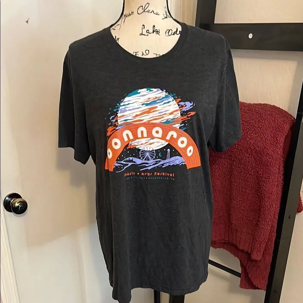Bonnaroo Music Bands Black Festival Design Pullover Graphic T-Shirt